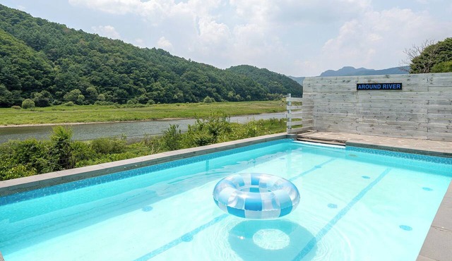 Hongcheon Around River Poolvilla Pension