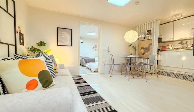 Hongdae 10 min Family 2BR Airport Bus 5 min