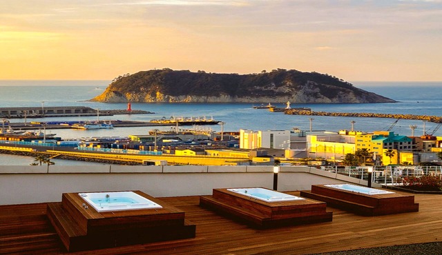 Hotel Bridge Seogwipo