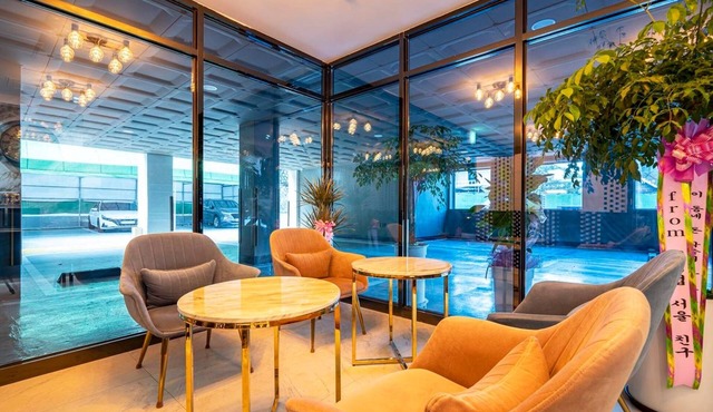 Hotel Cherry Blossom