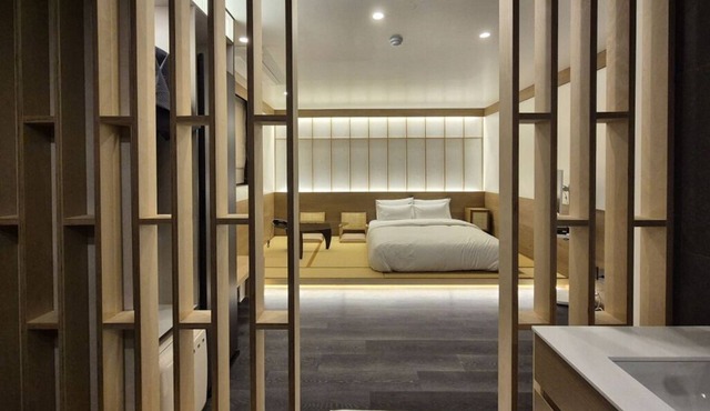 Hotel Flore