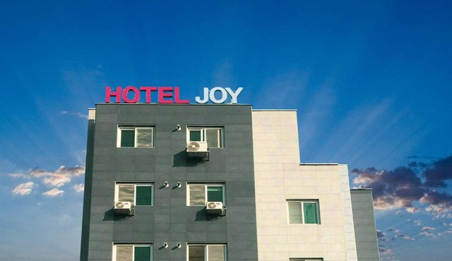Hotel Joy near Camp Humphres