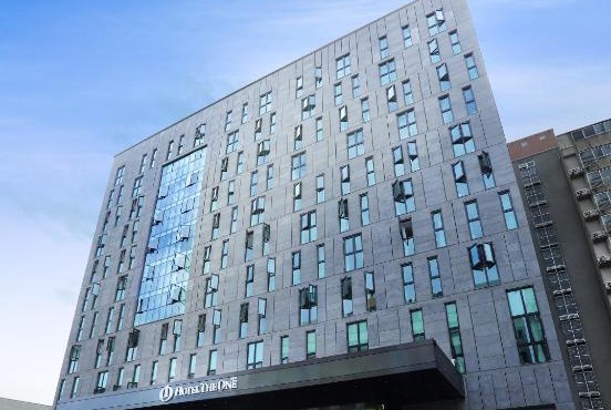 Hotel The One