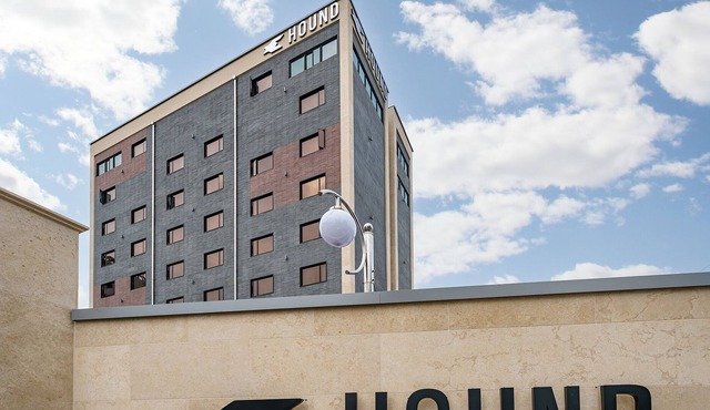 Hound Hotel