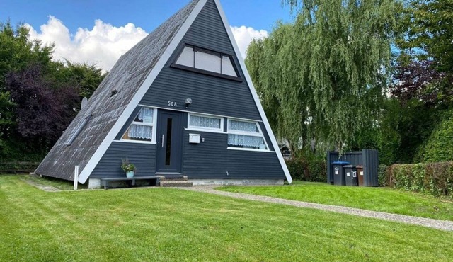 House m.WLan, Sky, near the beach, renovated, dogs welcome, fully fenced