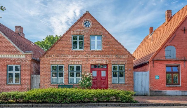 Hus rode Dör