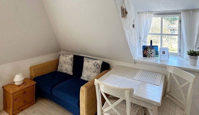 Hüs Sanskiin vacation apartment Eerdglüper in Nebel with terrace and garden
