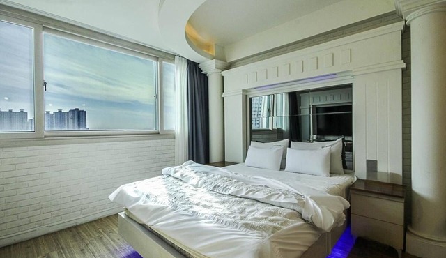 hwamyeong sky hotel
