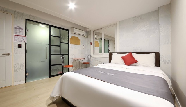 Iksan Hotel Banditburi