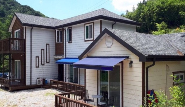 Jecheon Byeoldongjari Pension