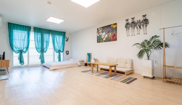 Jeju Dalbam Pension