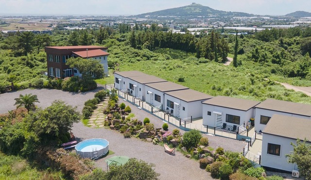 Jeju Joyhouse
