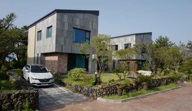 Jeju TheRiche Pension