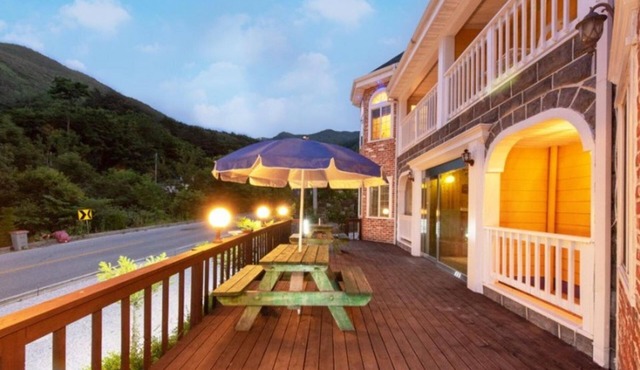 Jeongseon Maple Pension