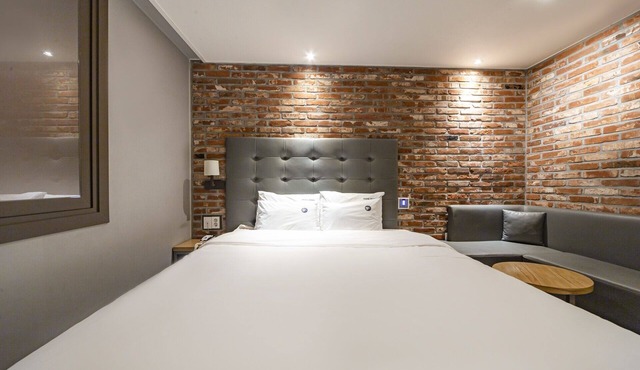 Jinju Nine Hotel