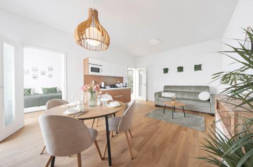Kajetanka Residence - with terrace close to Prague Castle