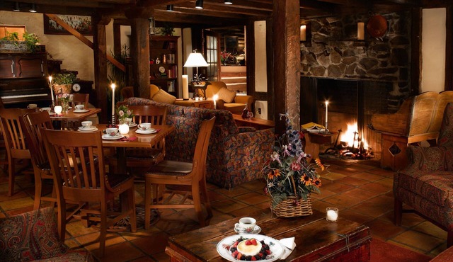 Keystone Lodge Room | Historic B&B & Breakfast