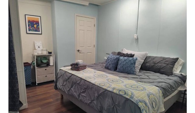 King Bed Studio near Downtown/Red Rocks West Colfax