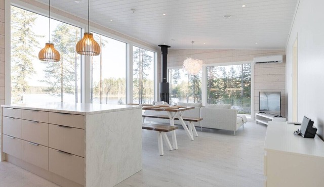 Kintaus Lakeside Villa