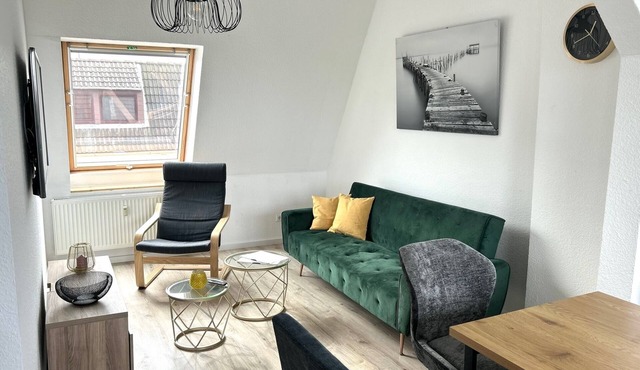 Komfortable Wohnung mit Terrasse, WLAN, EBK, Disney plus, 24h Self-check-in
