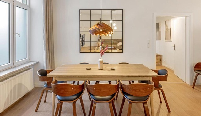 Large and Central Boutique 5-Bedroom Berlin Apartment