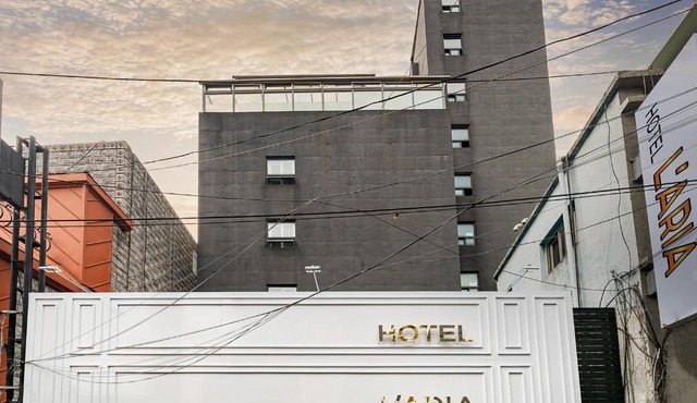 Laria Hotel