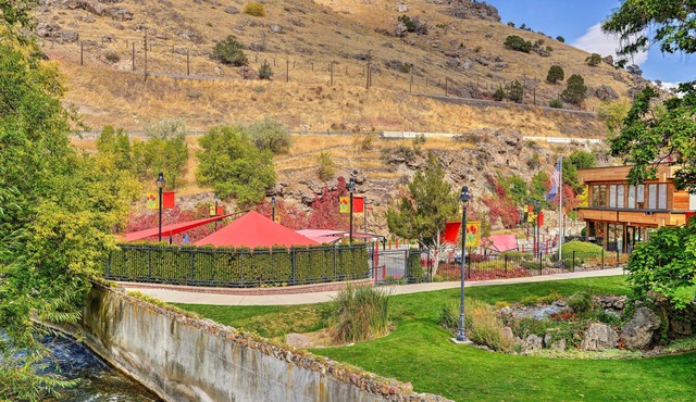 Lava Hot Springs Studio w/Views, Walk to River