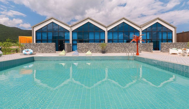 Le Pavilion Pool Villa