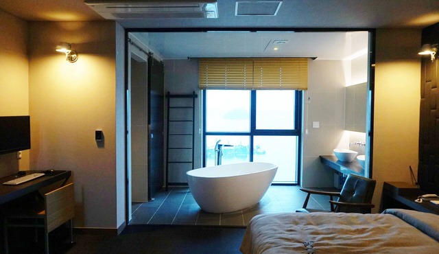 Louis Boutique Hotel