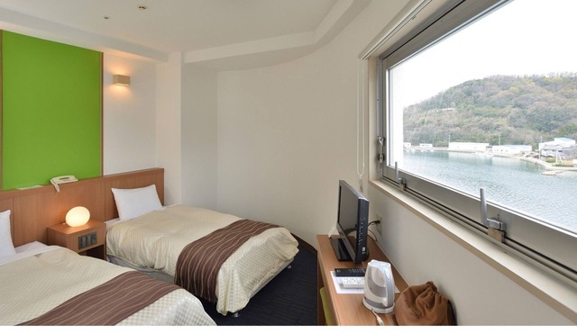 Lower floors 3rd and 4th floor Corner twin room / Shozu-gun Kagawa