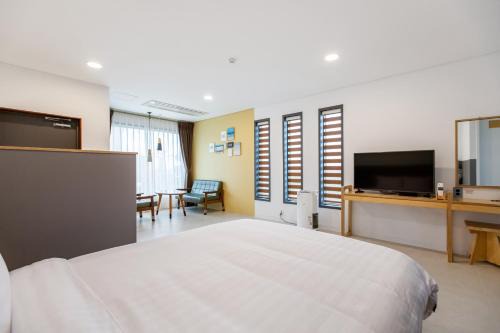 Lunamar Pension