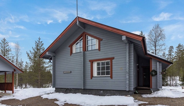 Luonnonrauha a by Interhome