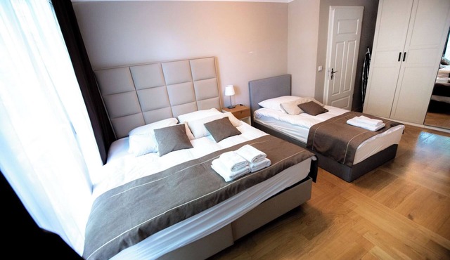 Lux central Apartment witt 2 bedroom with balcony