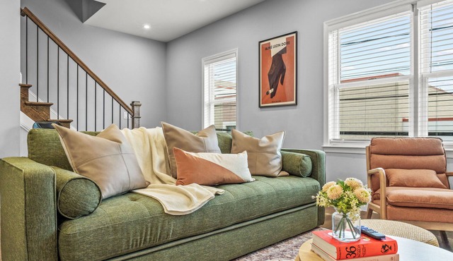 Luxe Private Rooftop Retreat Near NYC - 10 mins to Holland Tunnel