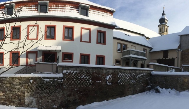 Luxury family apartment in a city location and close to nature