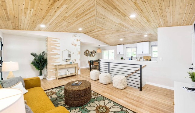 Luxury Jungle Haven Near DT Littleton & Denver