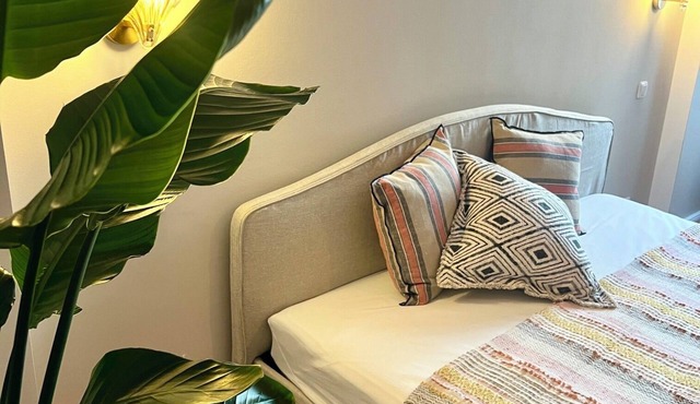 Luxury old building within walking distance of the city center - Lübeck's best location - water view