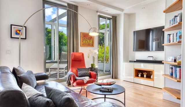 Luxury vacation in Binz: SPA penthouse with wellness oasis and sea view, sauna & pool