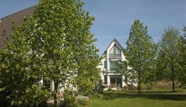 Maisonette apartment, 250 m from the natural beach