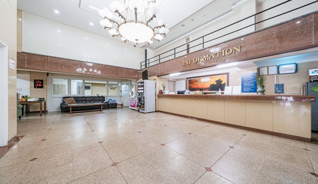 Manhattan Hotel
