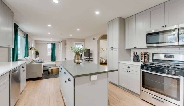 @ Marbella Lane-3BR nearDTWNLongmont| Home Comfort