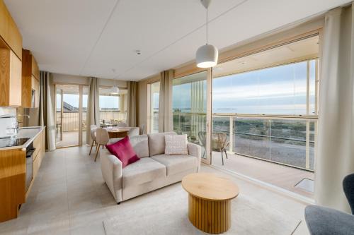 Marina Resort Apartments by Hiekka Booking