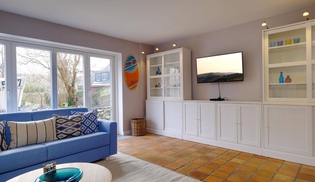 Mattis Hüs - Quietly situated semi-detached house Mattis Hüs. With garden and