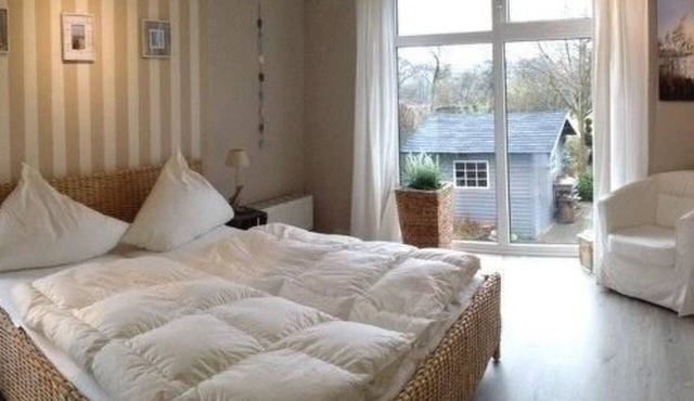 mit Stellplatz mitten im Grünen by Interhome