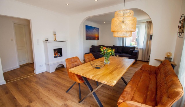 Modern apartment for dogs and humans in the center of Greetsiel