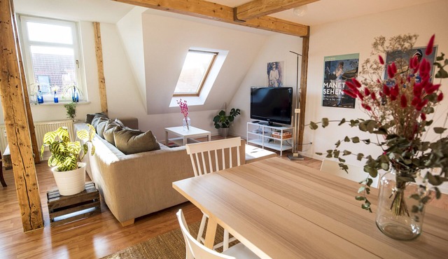 ★ Modern & Bright 80m2 Maisonette Loft + Balcony ★