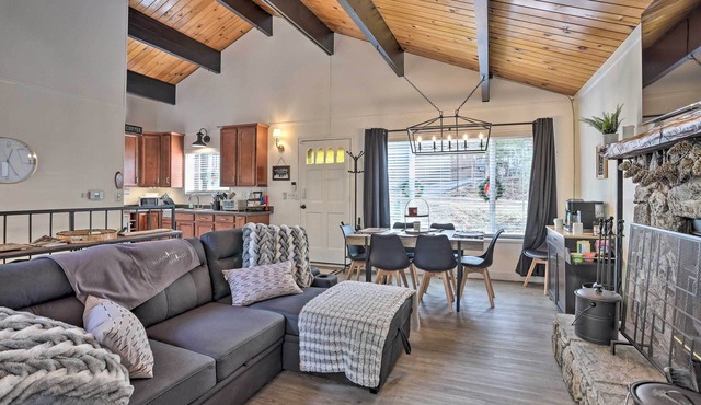 Modern Cabin w/Game Room & Deck, Near Skiing
