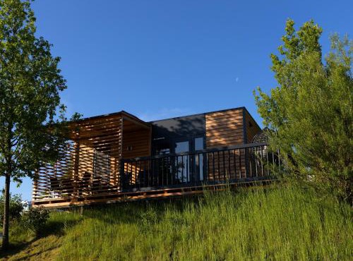 Modern eingerichtetes MobileHome im Vital Camp Bayerbach