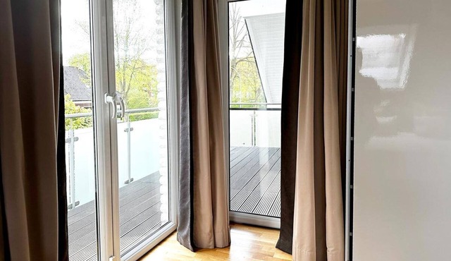 Modern, luxurious house, garden, balcony, 3 bedrooms, office, Pinneberg Hamburg