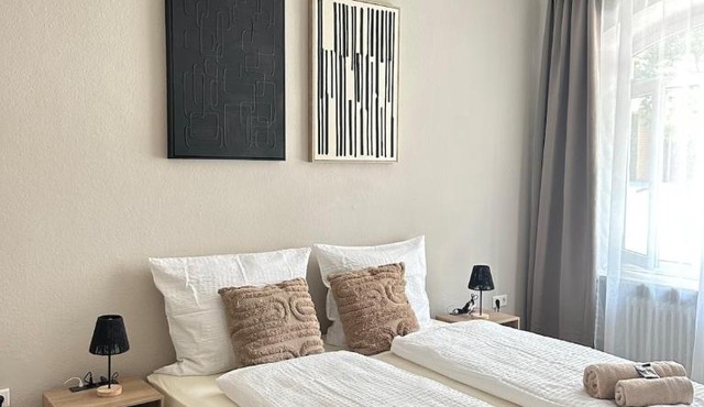 Modern luxury apartment central parking
